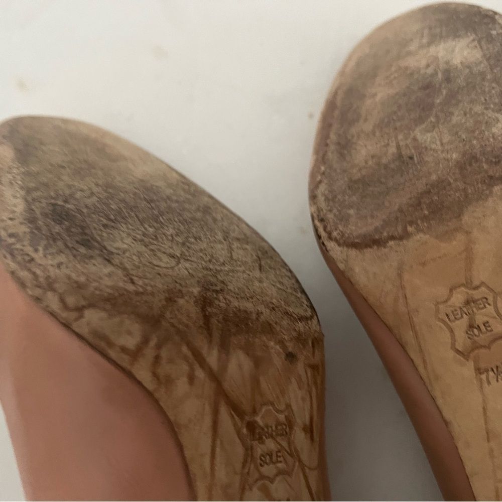 Tory Burch Blush Oak Raleigh Pump runway gold logo dress shoes rare heels - Picture 6 of 11